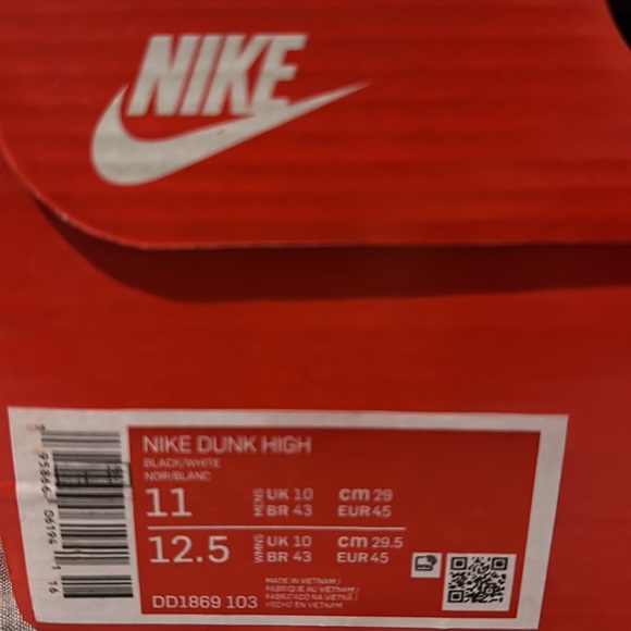 NIB Nike Dunk High Retro "Panda - Black / White" - Picture 4 of 4